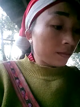 lucybaby00 online show from November 15, 2025, 10:23 am