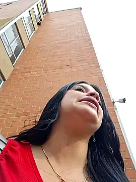 Eiimy pretty online show from October 23, 2025, 8:18 pm