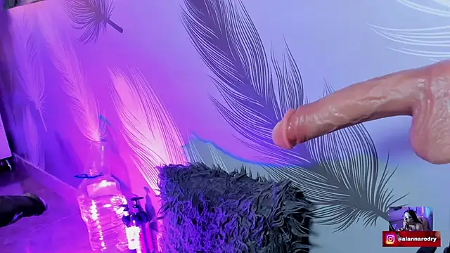 Snapshot of Alanna-sloppy chatting on September 9, 2025, 6:18 pm Alanna-sloppy online show from September 9, 2025, 6:18 pm