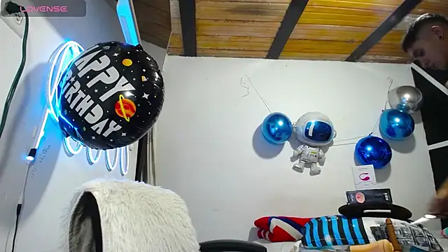 Angel latinboy online show from March 15, 2025, 12:47 am