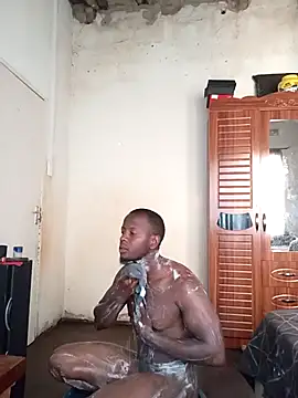 Snapshot of small_D94 chatting on September 22, 2025, 3:03 pm small D94 online show from September 22, 2025, 3:03 pm