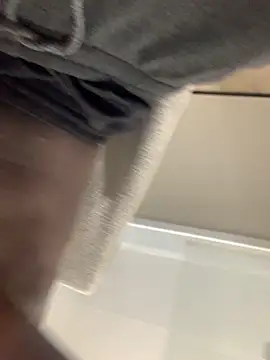 Snapshot of junior21m chatting on October 1, 2025, 1:28 pm junior21m online show from October 1, 2025, 1:28 pm