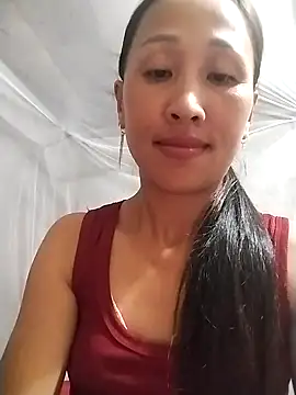 Snapshot of cute_love00 chatting on September 12, 2025, 6:35 am cute love00 online show from September 12, 2025, 6:35 am