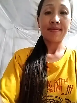 Snapshot of cute_love00 chatting on September 14, 2025, 6:34 am cute love00 online show from September 14, 2025, 6:34 am