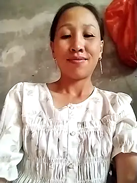 Snapshot of cute_love00 chatting on September 23, 2025, 3:31 am cute love00 online show from September 23, 2025, 3:31 am