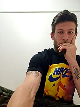 Snapshot of Couplesplay1 chatting on September 12, 2025, 12:16 pm Couplesplay1 online show from September 12, 2025, 12:16 pm