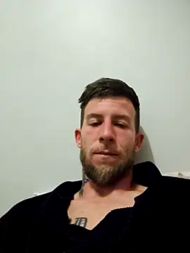 Snapshot of Couplesplay1 chatting on October 1, 2025, 12:33 pm Couplesplay1 online show from October 1, 2025, 12:33 pm