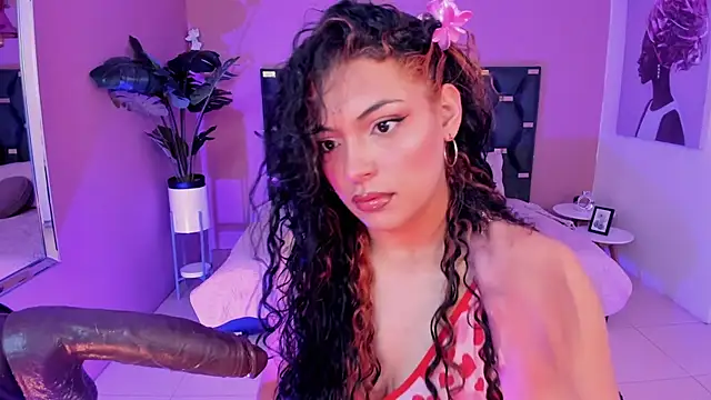 Snapshot of Micki__ chatting on September 15, 2025, 12:49 pm Micki online show from September 15, 2025, 12:49 pm