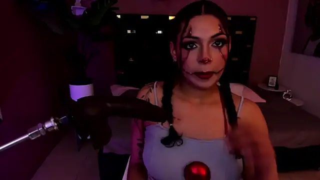 Snapshot of Micki__ chatting on October 31, 2025, 11:55 am Micki online show from October 31, 2025, 11:55 am