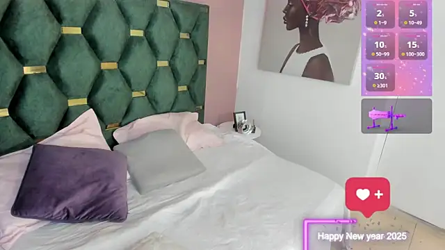 Snapshot of Micki__ chatting on November 26, 2025, 11:44 am Micki online show from November 26, 2025, 11:44 am