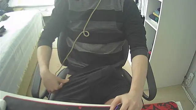 Snapshot of TurkYasura chatting on December 16, 2025, 11:15 am TurkYasura online show from December 16, 2025, 11:15 am