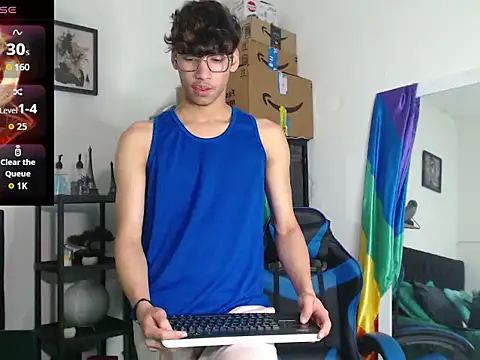 Snapshot of Gael_Jones chatting on September 13, 2025, 4:01 am Gael Jones online show from September 13, 2025, 4:01 am