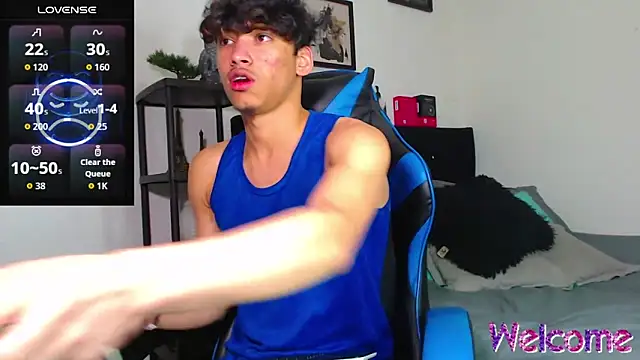 Snapshot of Gael_Jones chatting on December 1, 2025, 2:05 am Gael Jones online show from December 1, 2025, 2:05 am