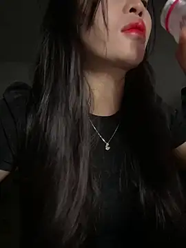 Snapshot of Lissa_xinh09 chatting on October 18, 2025, 12:50 pm Lissa xinh09 online show from October 18, 2025, 12:50 pm