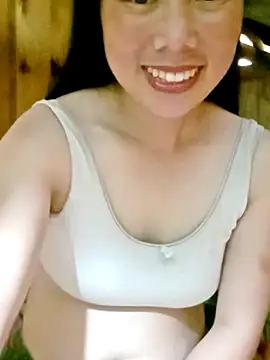 Snapshot of LyyChac chatting on September 13, 2025, 1:49 am LyyChac online show from September 13, 2025, 1:49 am