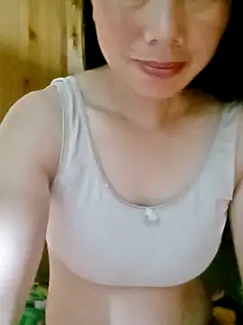 Snapshot of LyyChac chatting on September 16, 2025, 9:27 pm LyyChac online show from September 16, 2025, 9:27 pm