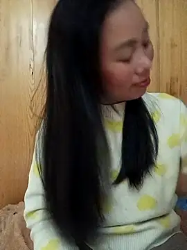 Snapshot of LyyChac chatting on December 14, 2025, 11:48 am LyyChac online show from December 14, 2025, 11:48 am