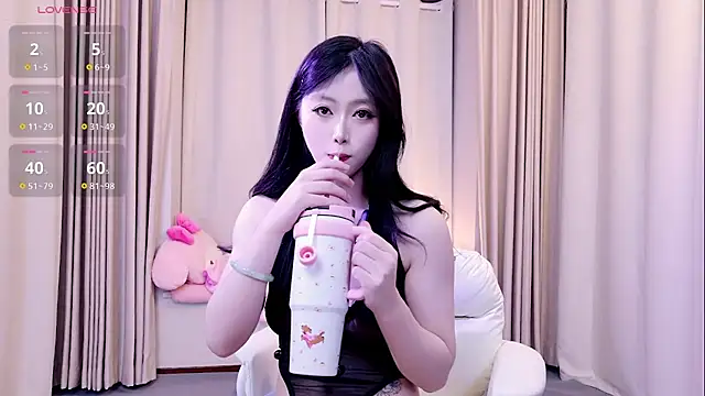 Snapshot of niannian18 chatting on November 18, 2025, 10:09 am niannian18 online show from November 18, 2025, 10:09 am