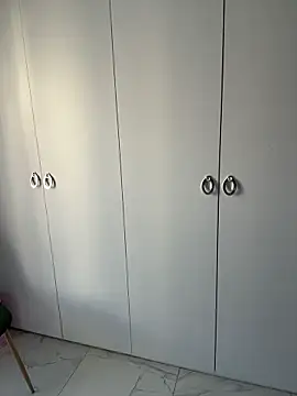 TenderLaGlamor online show from November 19, 2025, 12:16 pm