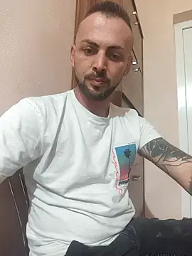 papichulo0099 online show from October 6, 2025, 5:54 pm