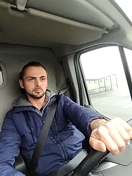 papichulo0099 online show from November 11, 2025, 7:41 am