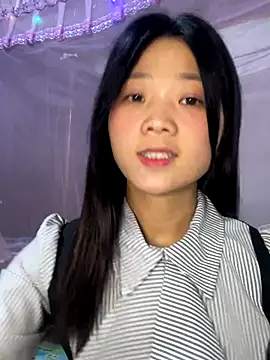 Snapshot of thaoyeuuu chatting on September 18, 2025, 3:19 am thaoyeuuu online show from September 18, 2025, 3:19 am