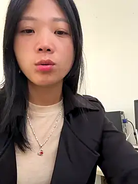 Snapshot of thaoyeuuu chatting on October 3, 2025, 2:08 am thaoyeuuu online show from October 3, 2025, 2:08 am