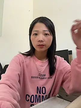 thaoyeuuu online show from October 29, 2025, 5:20 am