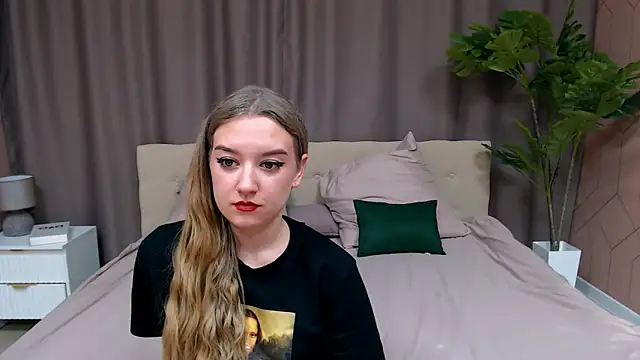 DarcyWilsy online show from November 23, 2025, 7:46 pm