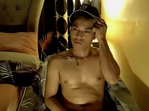 Snapshot of AsianHorseCockOwen chatting on November 25, 2025, 2:00 am AsianHorseCockOwen online show from November 25, 2025, 2:00 am