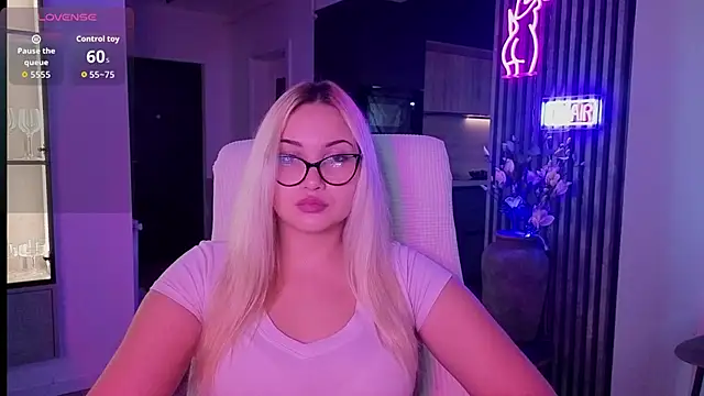 Snapshot of adrelaxina chatting on November 25, 2025, 1:55 pm adrelaxina online show from November 25, 2025, 1:55 pm