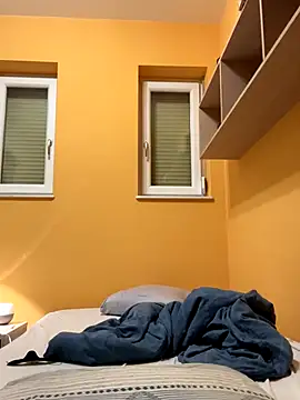 Snapshot of Raveman chatting on November 6, 2025, 6:09 pm Raveman online show from November 6, 2025, 6:09 pm