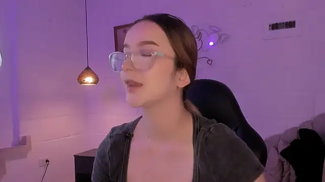 Snapshot of kristal_joi_dl chatting on September 10, 2025, 12:16 pm kristal joi dl online show from September 10, 2025, 12:16 pm