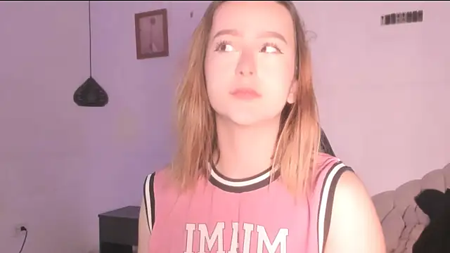 Snapshot of kristal_joi_dl chatting on October 6, 2025, 12:24 pm kristal joi dl online show from October 6, 2025, 12:24 pm