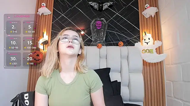 Snapshot of kristal_joi_dl chatting on October 31, 2025, 1:01 pm kristal joi dl online show from October 31, 2025, 1:01 pm