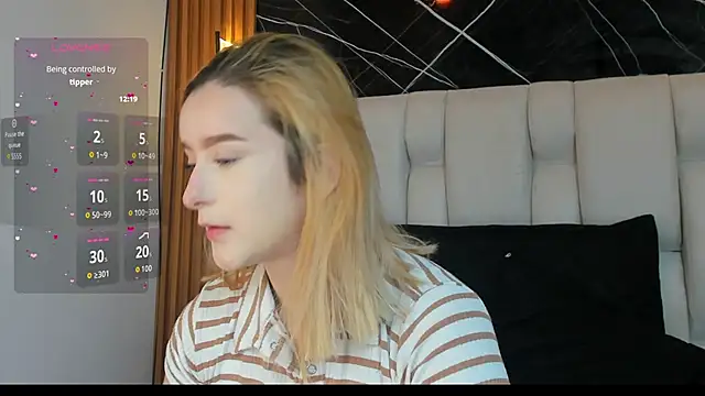 Snapshot of kristal_joi_dl chatting on November 10, 2025, 12:26 pm kristal joi dl online show from November 10, 2025, 12:26 pm