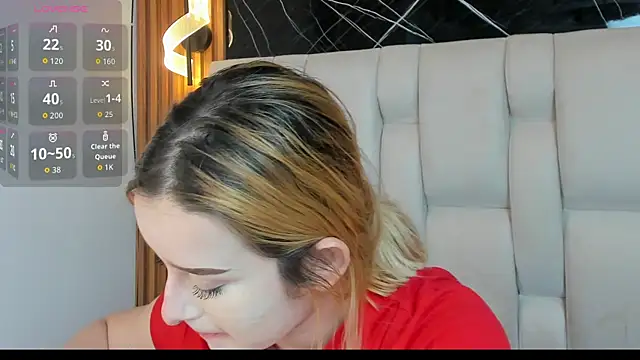 Snapshot of kristal_joi_dl chatting on November 14, 2025, 1:32 pm kristal joi dl online show from November 14, 2025, 1:32 pm