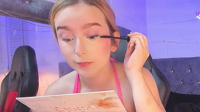 Snapshot of kristal_joi_dl chatting on November 25, 2025, 2:11 am kristal joi dl online show from November 25, 2025, 2:11 am