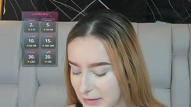 Snapshot of kristal_joi_dl chatting on December 2, 2025, 11:48 am kristal joi dl online show from December 2, 2025, 11:48 am