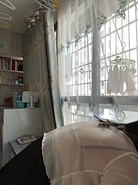 Snapshot of sushan_love chatting on December 1, 2025, 1:43 am sushan love online show from December 1, 2025, 1:43 am