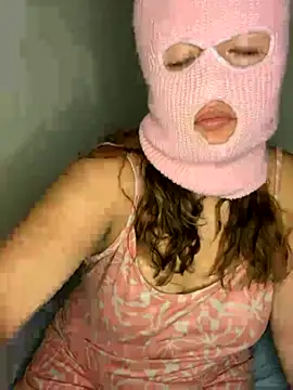 Snapshot of destiny69col chatting on October 2, 2025, 1:12 am destiny69col online show from October 2, 2025, 1:12 am