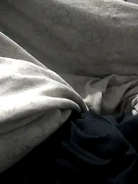 Snapshot of Hrickew chatting on September 26, 2025, 2:43 pm Hrickew online show from September 26, 2025, 2:43 pm