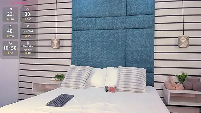 NatyLeone online show from September 14, 2025, 2:49 pm