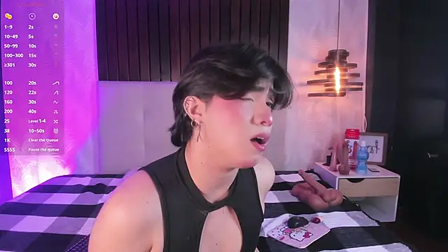 Creamy Angelo online show from November 17, 2025, 8:36 pm