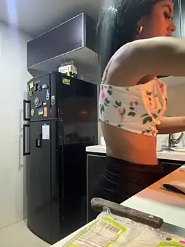 Victoria alson online show from September 9, 2025, 4:01 am