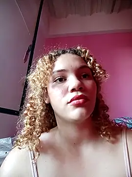 SirenRouge 69 online show from September 15, 2025, 9:26 pm