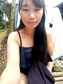Snapshot of Mina-1234 chatting on October 22, 2025, 1:39 am Mina-1234 online show from October 22, 2025, 1:39 am