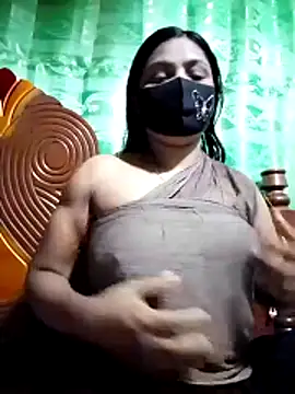 Snapshot of Mistompa24 chatting on October 16, 2025, 6:03 am Mistompa24 online show from October 16, 2025, 6:03 am