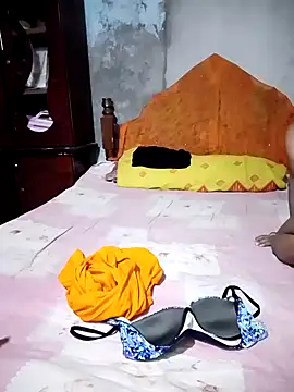 Snapshot of Mistompa24 chatting on October 21, 2025, 2:40 pm Mistompa24 online show from October 21, 2025, 2:40 pm