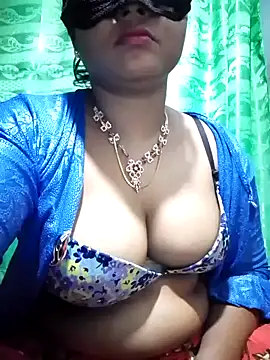 Snapshot of Mistompa24 chatting on November 9, 2025, 6:06 pm Mistompa24 online show from November 9, 2025, 6:06 pm